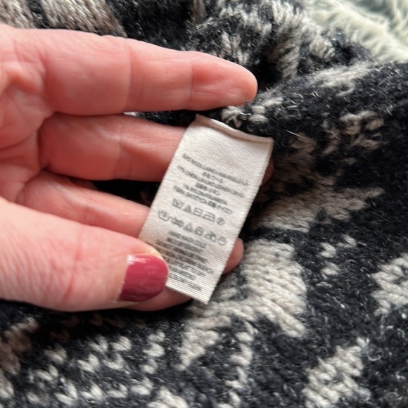 Free People front button Faire Isle Cardigan in size Med. - Picture 11 of 12